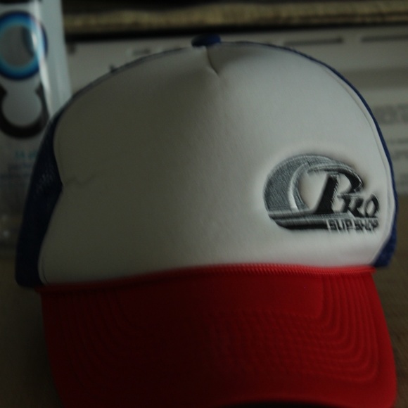 Hat - Picture 3 of 8